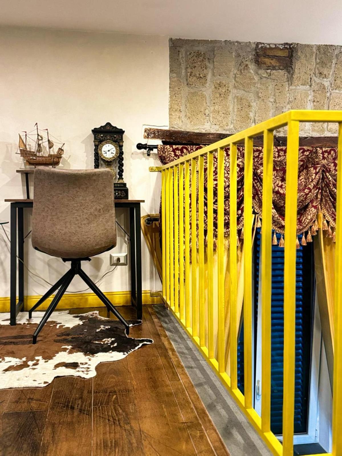 Carlito's House- Un'intera Casa Al Centro Storico Apartment Naples