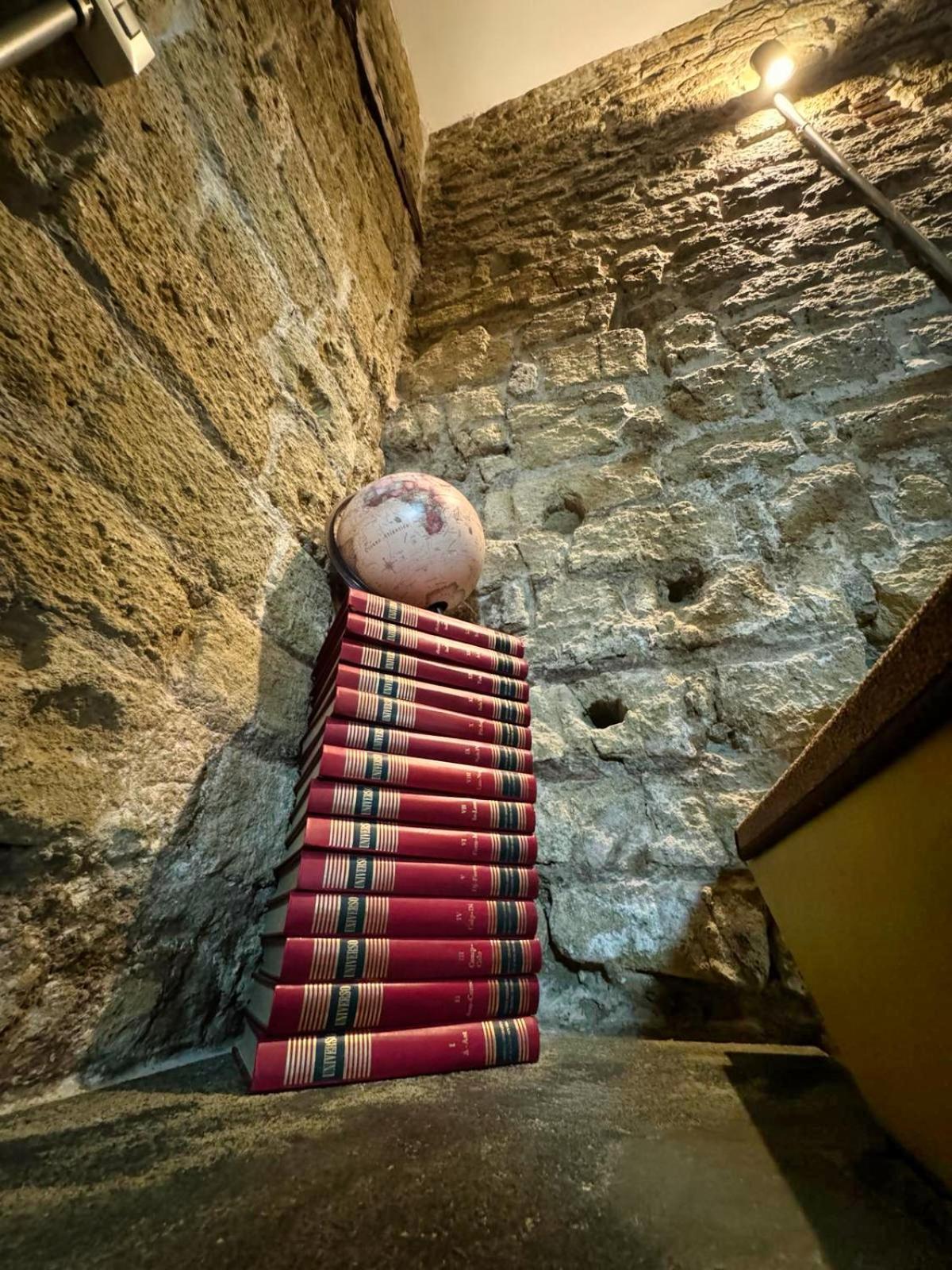 Carlito's House- Un'intera Casa Al Centro Storico * Naples