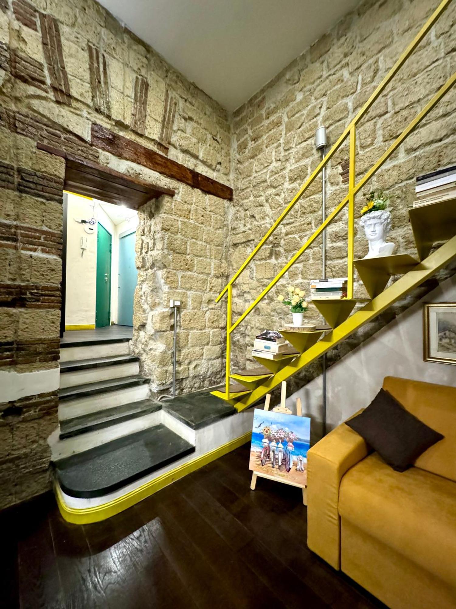 Carlito's House- Un'intera Casa Al Centro Storico Apartment Naples
