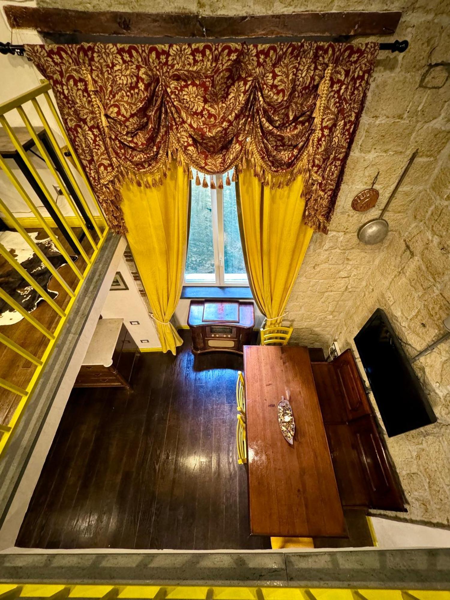 Carlito's House- Un'intera Casa Al Centro Storico Apartment Naples