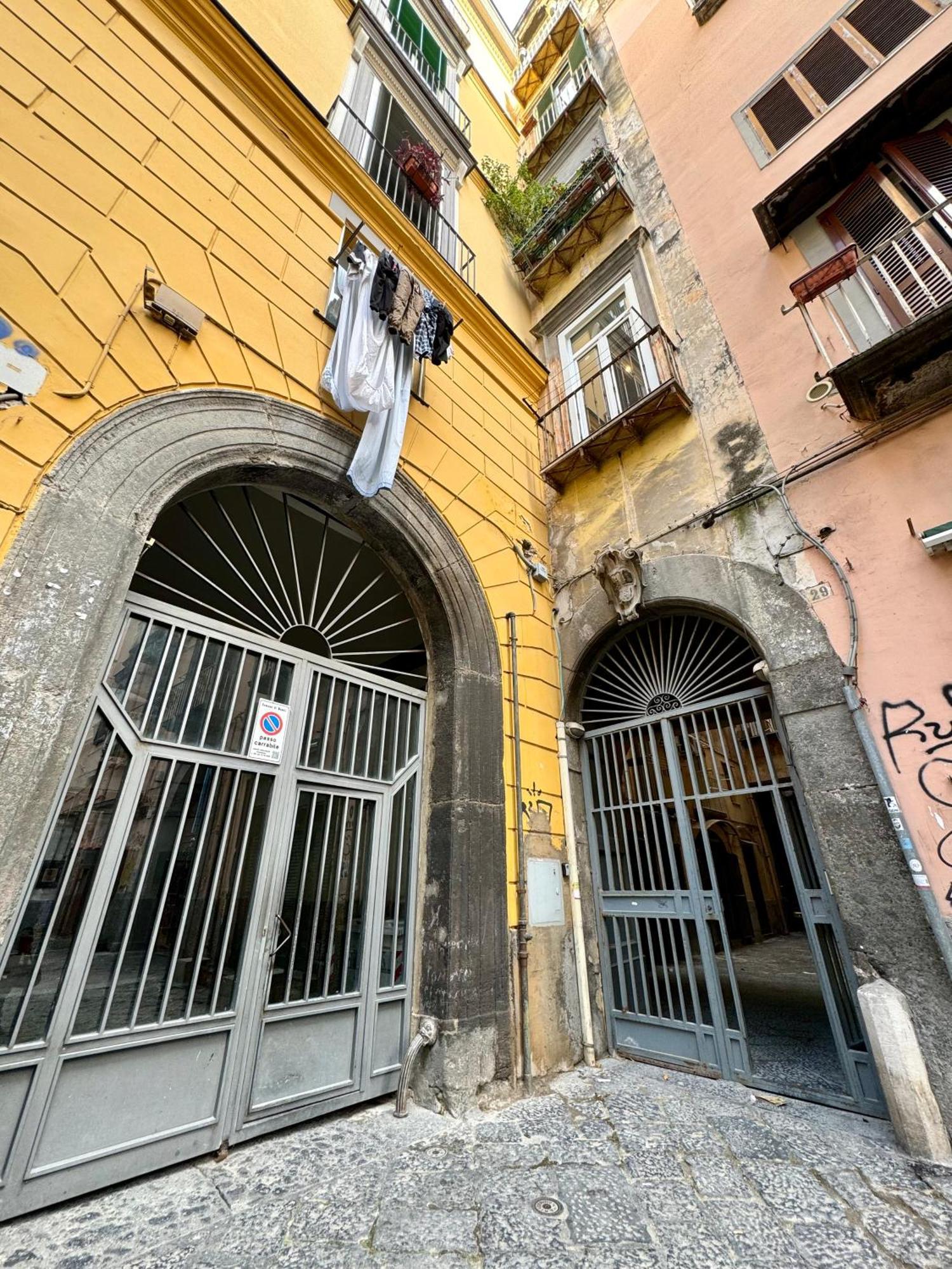 Carlito's House- Un'intera Casa Al Centro Storico Apartment Naples